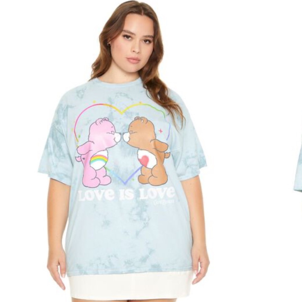 NWT Plus Size Care Bears Love is Love Tee